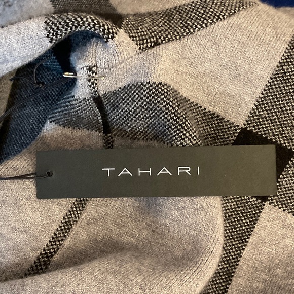 Tahari Gray and Blue Checkered Long Cardigan - Picture 7 of 7